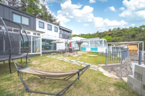 Kyoengju JNG Poolvilla